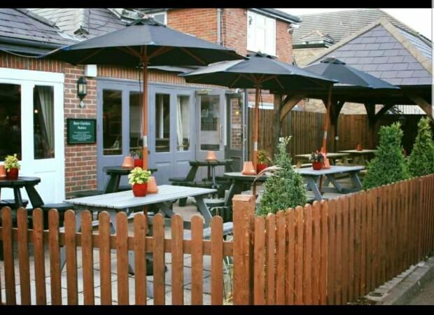 Best Sports Bars in Camberley - Royal Standard (Camberley)