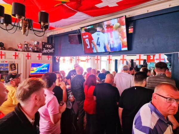 Best Sports Bars in Bristol - Wackum Inn