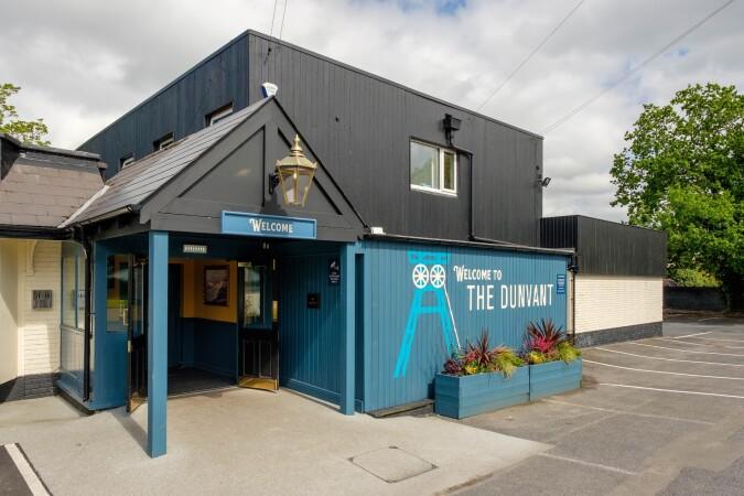 Best Sports Bars in Mid  Glamorgan - Dunvant (Swansea)