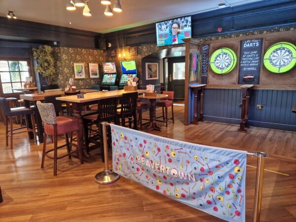 Best Sports Bars in Mid  Glamorgan - Dunvant (Swansea)