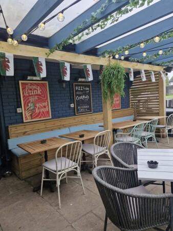 Best Sports Bars in Mid  Glamorgan - Dunvant (Swansea)