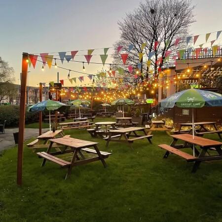 Best Sports Bars in Salford - Royal Sovereign (Salford)