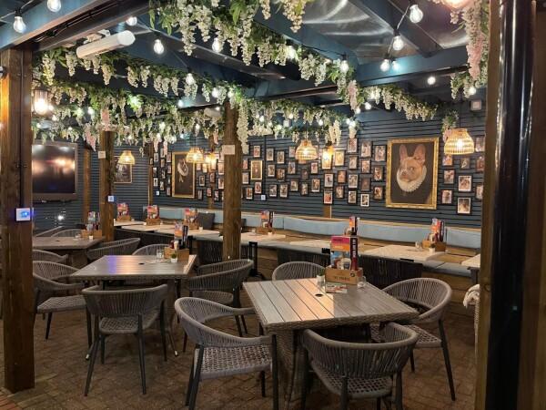 Best Sports Bars in Berkshire - Prince (Crowthorne)