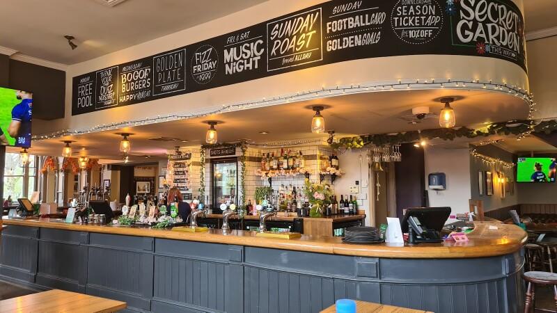 Best Sports Bars in Northampton - White Elephant (Northampton)