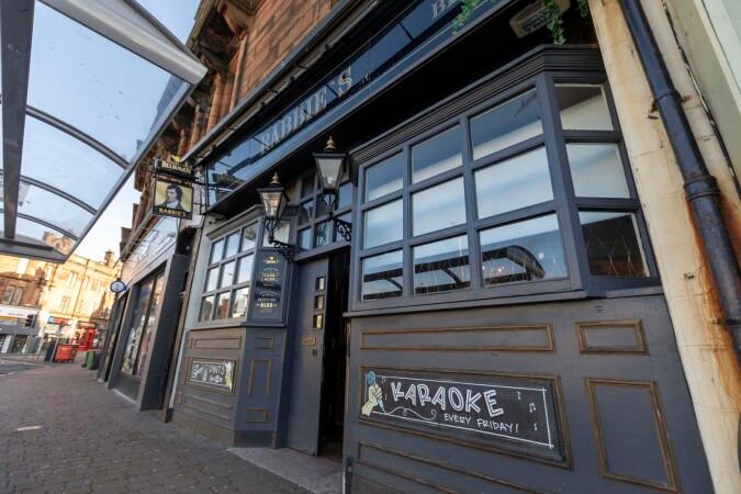Best Sports Bars in Ayrshire - Rabbies Bar (Ayr)
