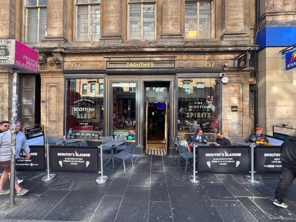 Best Sports Bars in Lanarkshire - Drouthy's (Glasgow)