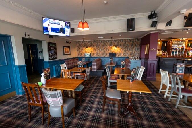 Best Sports Bars in Lanarkshire - Quo Vadis (Glasgow)