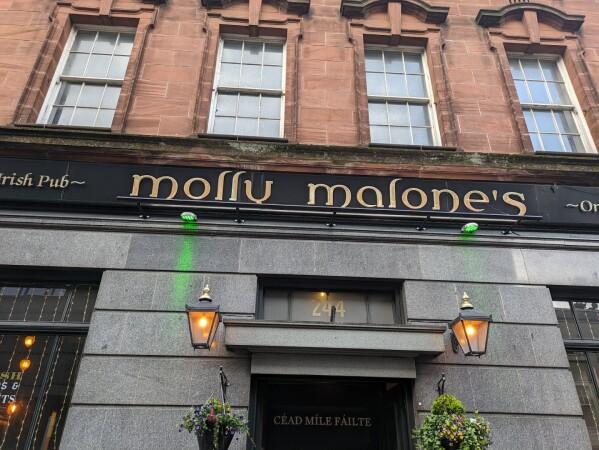 Best Sports Bars in Glasgow - Molly Malone's (Glasgow)