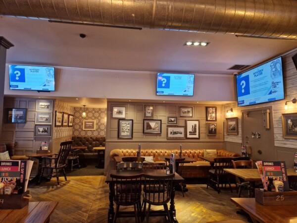 Best Sports Bars in Inverness-Shire - Platform 8 (Inverness)