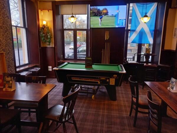 Best Sports Bars in Lanarkshire - Snaffle Bit (Glasgow)