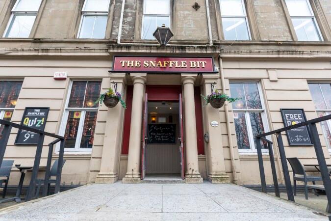 Best Sports Bars in Lanarkshire - Snaffle Bit (Glasgow)