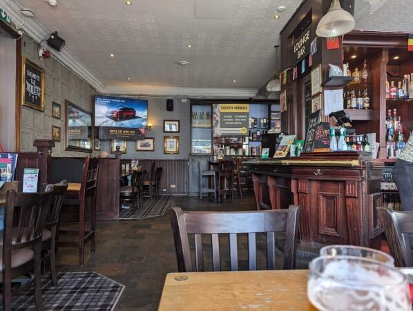 Best Sports Bars in Ayrshire - Drouthy Neebors (Largs)