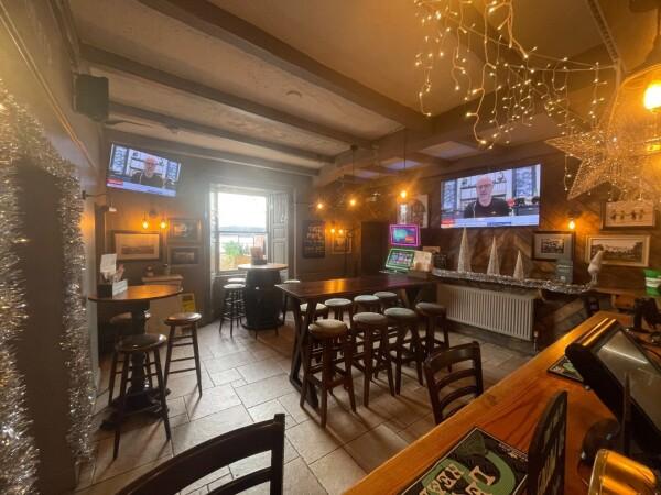 Best Sports Bars in Dunbartonshire - Ardencaple Hotel (Helensburgh)