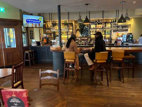 Best Sports Bars in Fulham - Butchers Hook (Fulham)