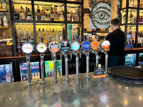 Best Sports Bars in Fulham - Butchers Hook (Fulham)