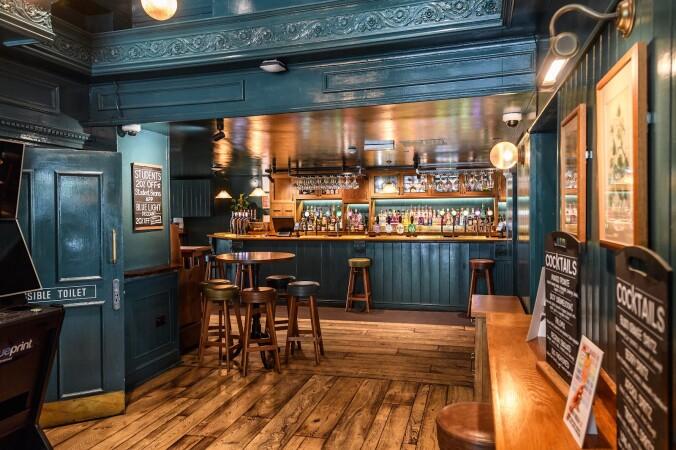 Best Sports Bars in Bristol - Bay Horse (Bristol)