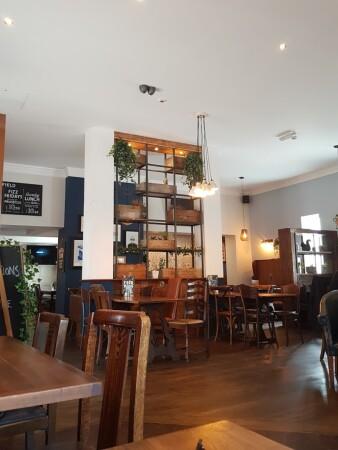 Best Sports Bars in Liverpool - Freshfield (Liverpool)