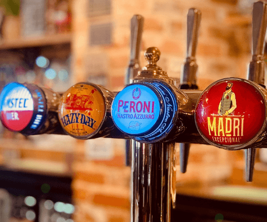 Les Meilleurs Bars à Guildford - George Abbot (Guildford)