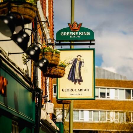 Les Meilleurs Bars à Guildford - George Abbot (Guildford)