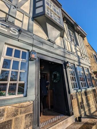 Best Sports Bars in Leeds - Woodies (Leeds)