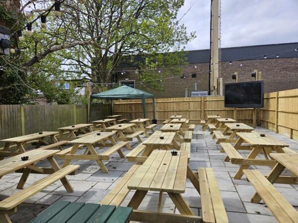 Best Sports Bars in Hedge End - Barleycorn (Hedge End)