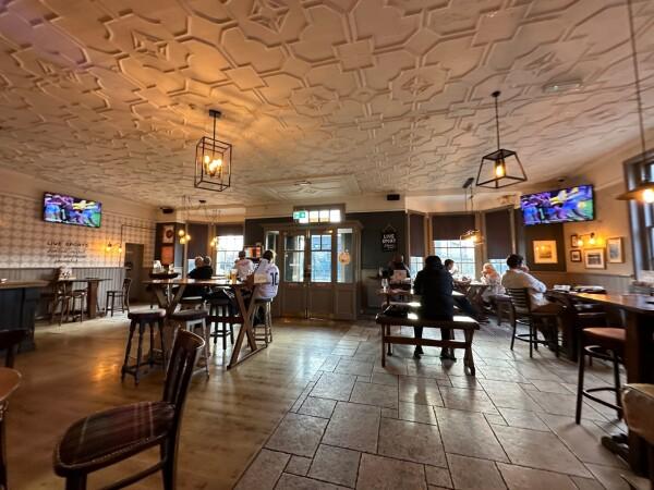 Best Sports Bars in Shepherds Bush - Pavilion (Shepherds Bush)