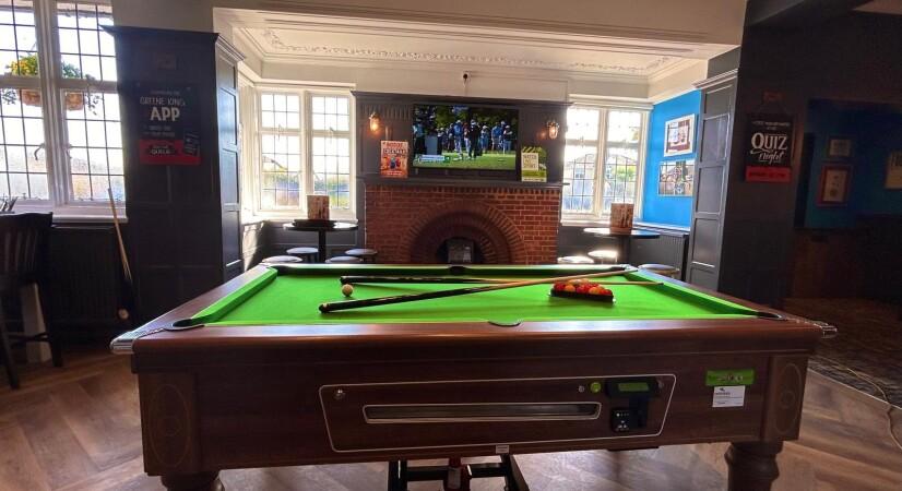 Best Sports Bars in Ipswich - Royal George (Ipswich)