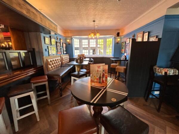 Best Sports Bars in Ipswich - Royal George (Ipswich)