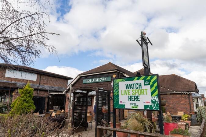 Best Sports Bars in Abingdon - College Oak (Abingdon)