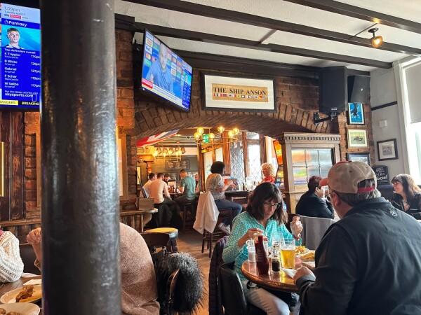 Les Meilleurs Bars à Portsmouth - Ship Anson (Portsmouth)