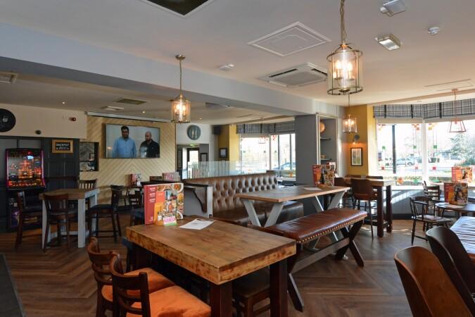 Les Meilleurs Bars à Portsmouth - Farmhouse (Portsmouth)