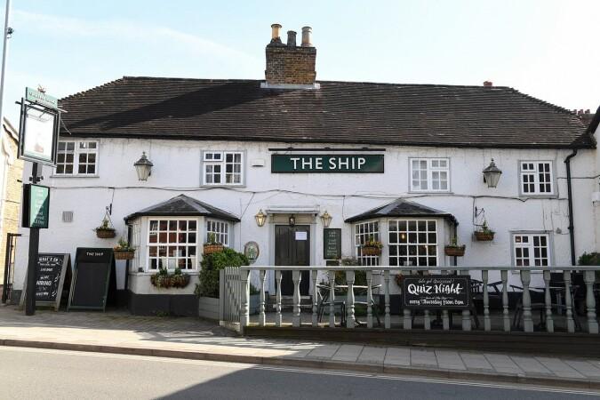 Best Sports Bars in Bedford - Ship (Bedford)