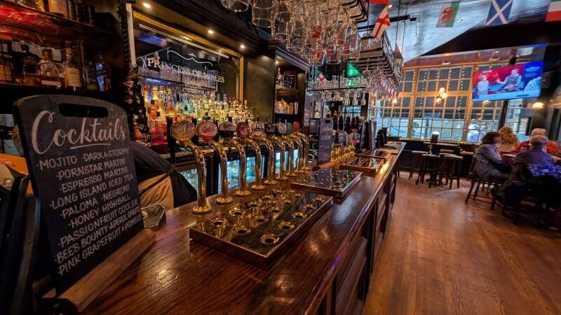 Best Sports Bars in London - Princess of Wales