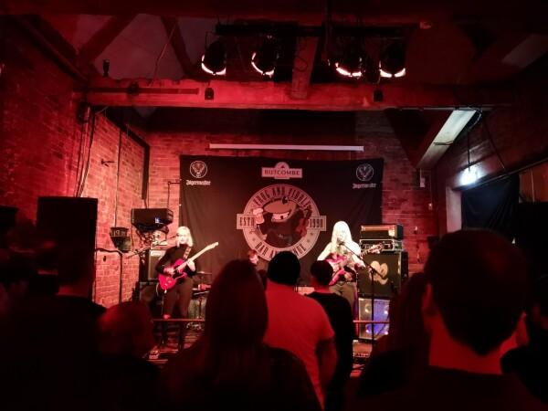 Best Sports Bars in Cheltenham - The Frog and Fiddle