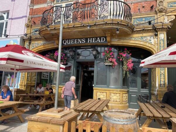Best Sports Bars in Ramsgate - Queens Head