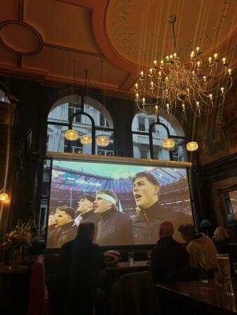Best Sports Bars in London - The Counting House