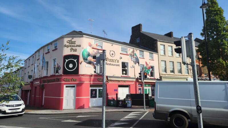 Best Sports Bars in Monaghan - The Squealing Pig Bar