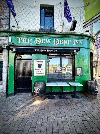 Best Sports Bars in Galway - Dew Drop Inn