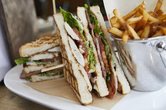 Best Sports Bars in Twickenham - Turks Head