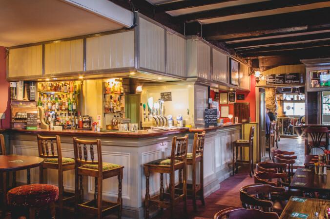 Best Sports Bars in Limerick - The Glen Tavern