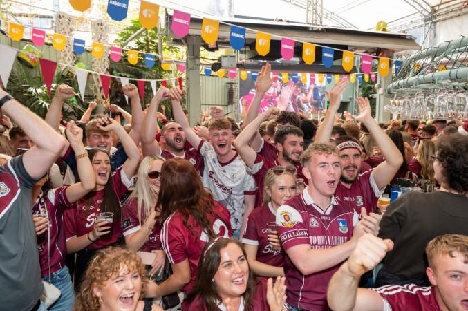 Best Sports Bars in Galway - An Pucan
