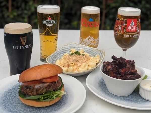 Best Sports Bars in Galway - An Pucan