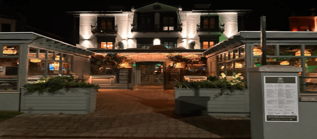 Best Sports Bars in Wicklow - The Palm Bar