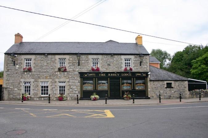 Best Sports Bars in Kildare - The Abbey Lodge