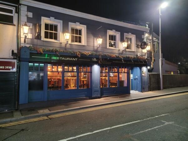 Best Sports Bars in Newry - The Oliver