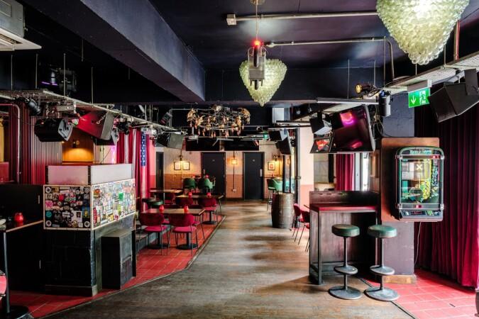 Best Sports Bars in London - Star in Shoreditch