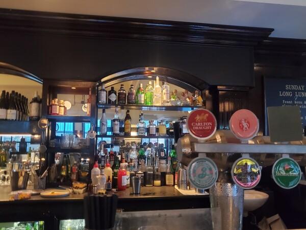 Best Sports Bars in Melbourne - Morris House