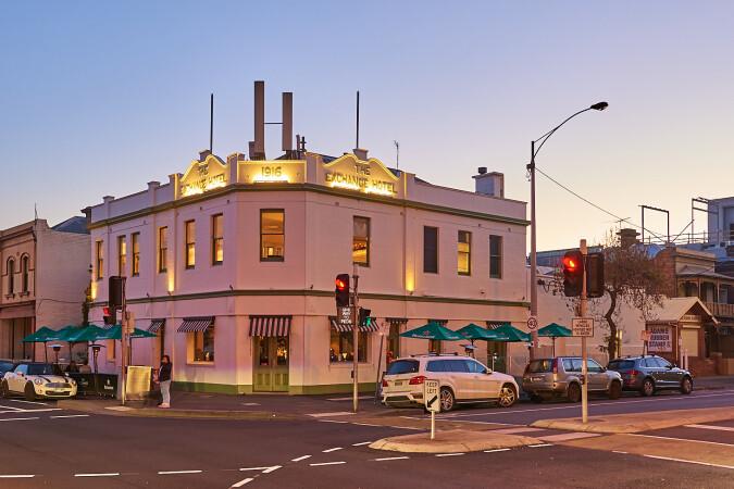 Best Sports Bars in Port Melbourne - Exchange Hotel