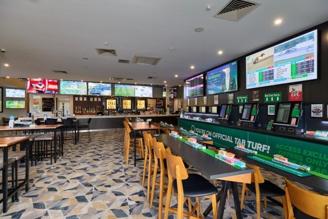 Best Sports Bars in Southport - Ferry Road Tavern