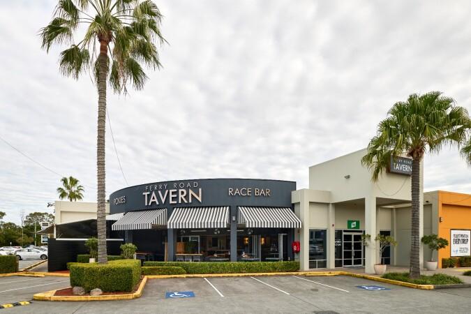 Best Sports Bars in Southport - Ferry Road Tavern